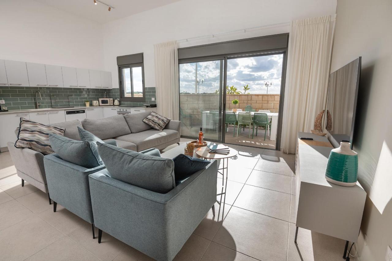Sunset - Achziv Beach Apartment - סנסט חוף אכזיב Naharija Kültér fotó